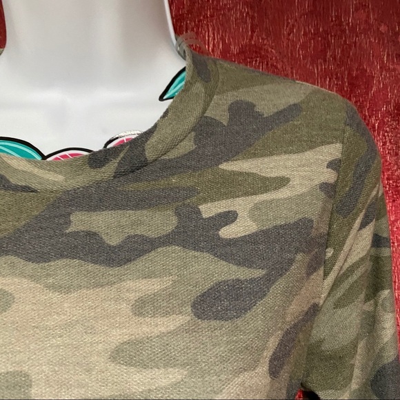 Alya Camouflage Long Sleeve Front Tie - Picture 4 of 5
